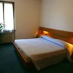 All'ancora Garda (Verona)