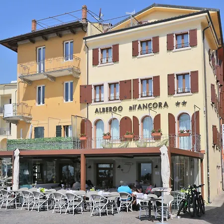 All'ancora 2* Garda (Verona)