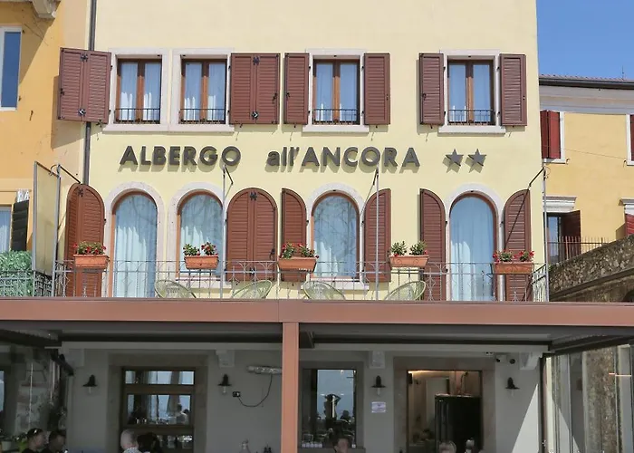 All'ancora 2* Garda (Verona)