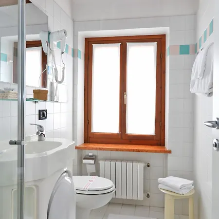 Hotell All'ancora 2*
