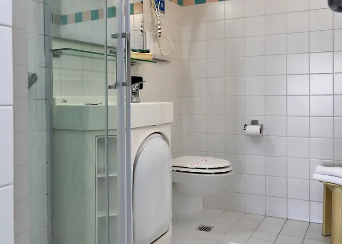 All'ancora Hotell 2*